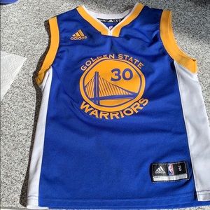 A perfect NBA adidas Golden State #30 game shirt